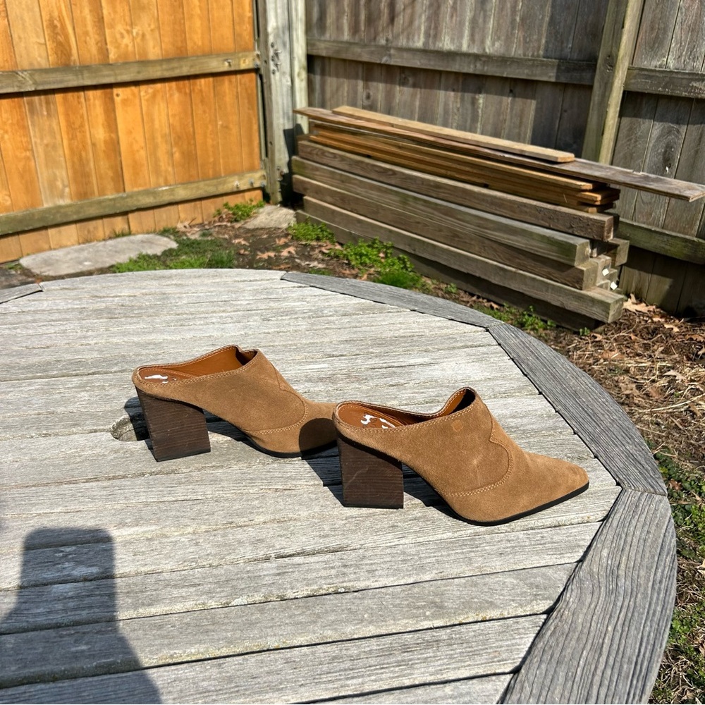 Donald Pliner Vama Heeled Western Mule size 11 brown suede